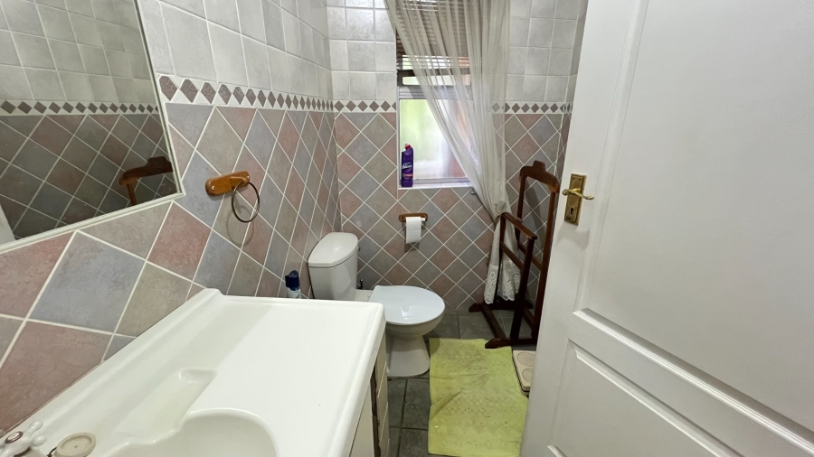 5 Bedroom Property for Sale in Fichardt Park Free State